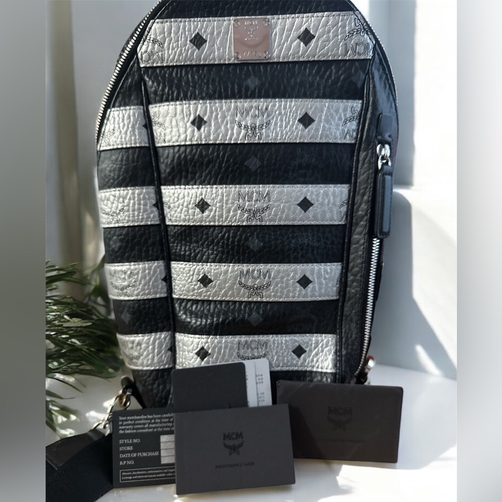 MCM SLING- NWOT